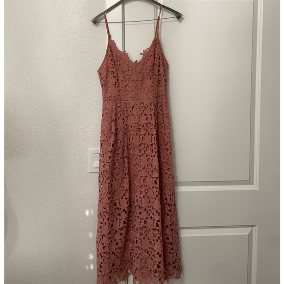 Pink midi lace dress